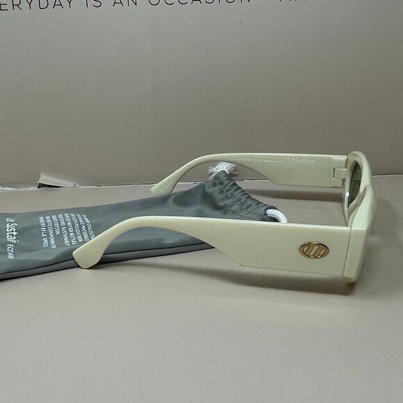 Le Specs | Slaptrash Sunglasses in Ivory & Emerald Mono main image 4